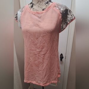 Sequined Sleeve Sheer Chiffon Top 🌴